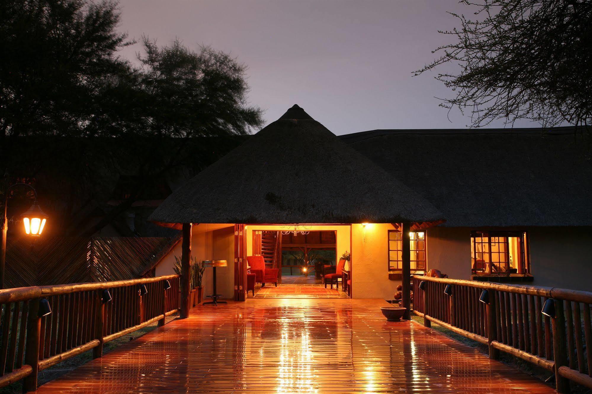 Mongena Game Lodge Хамманскраал Екстер'єр фото